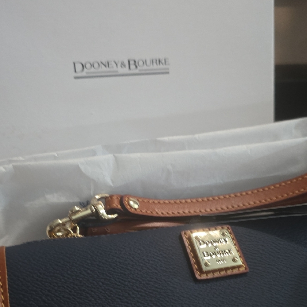 Dooney & Bourke Blue and Tan Wristlet ♥️ - Picture 12 of 13